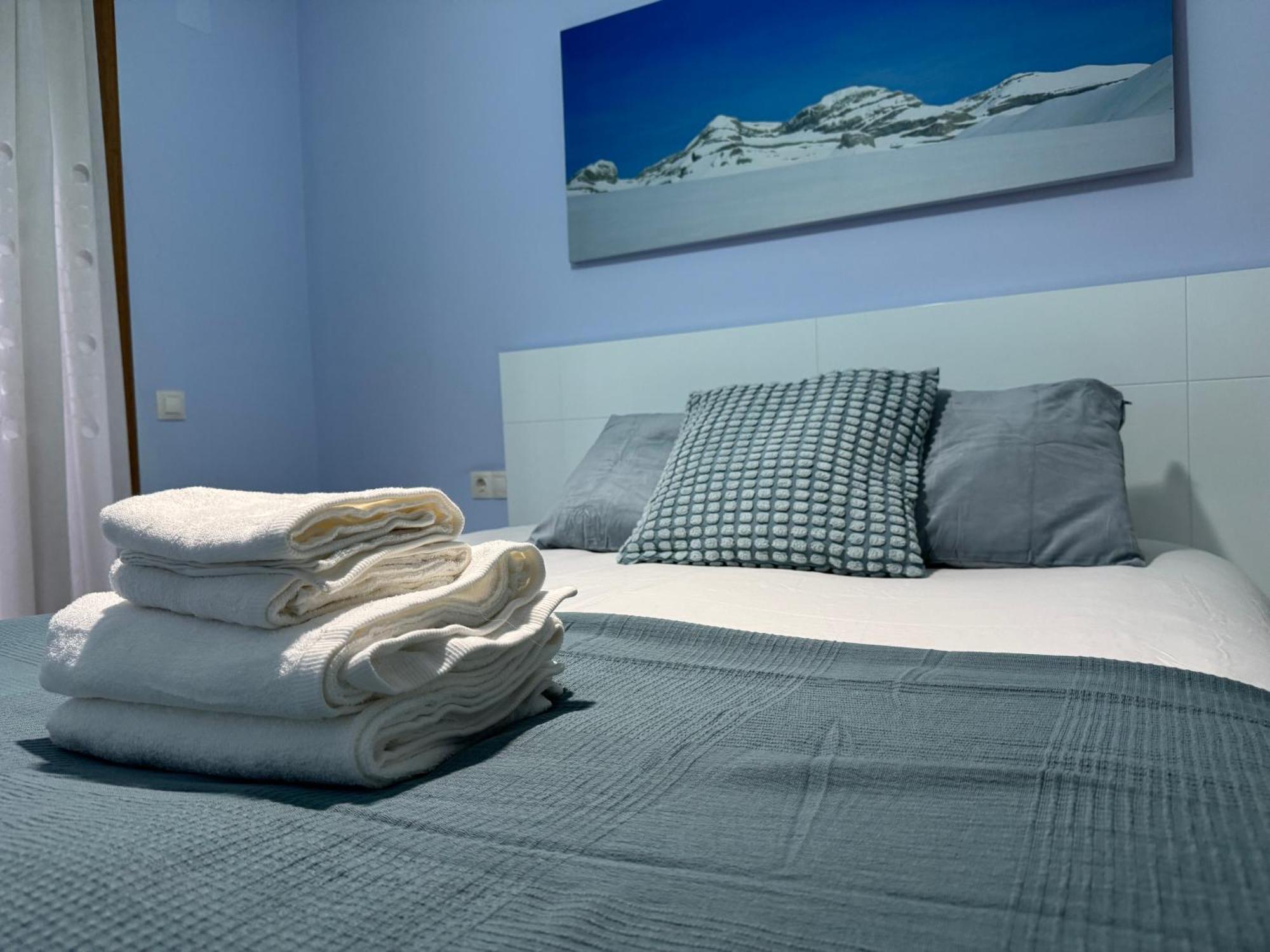 Apartamento La Boira Broto Buitenkant foto